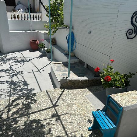 Brinia Cosy Apartment Poros Town Eksteriør billede