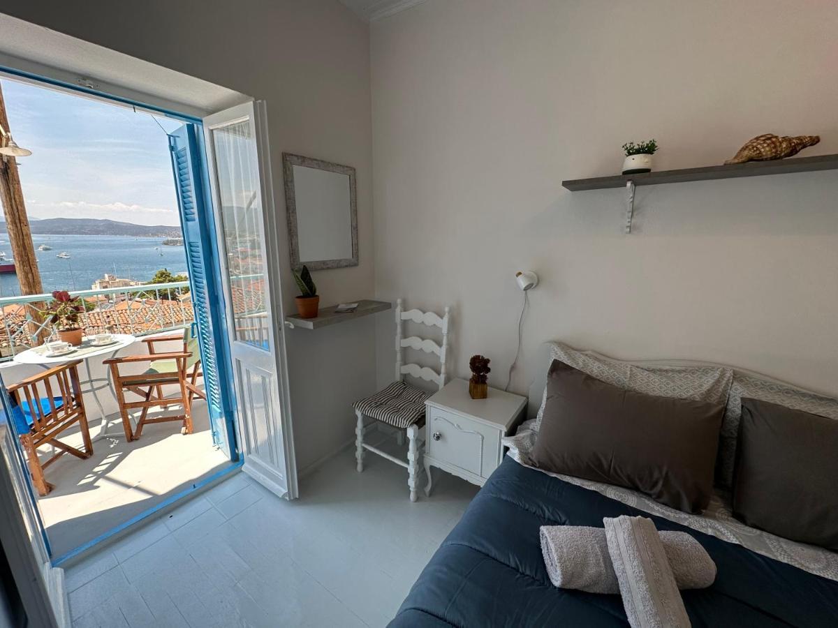 Brinia Cosy Apartment Poros Town Eksteriør billede